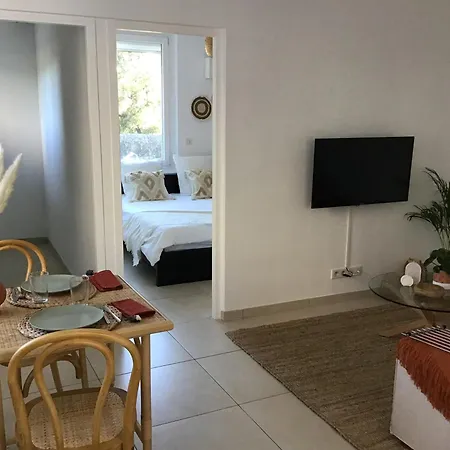 Ste Marguerite Elegant T2 Avec Terrasse Séjour chez l'habitant *