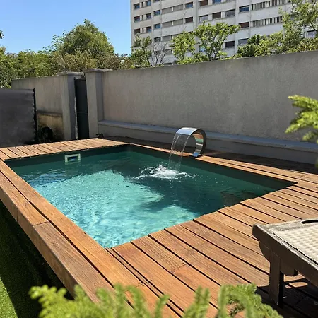 Séjour chez l'habitant Ste Marguerite Elegant T2 Avec Terrasse